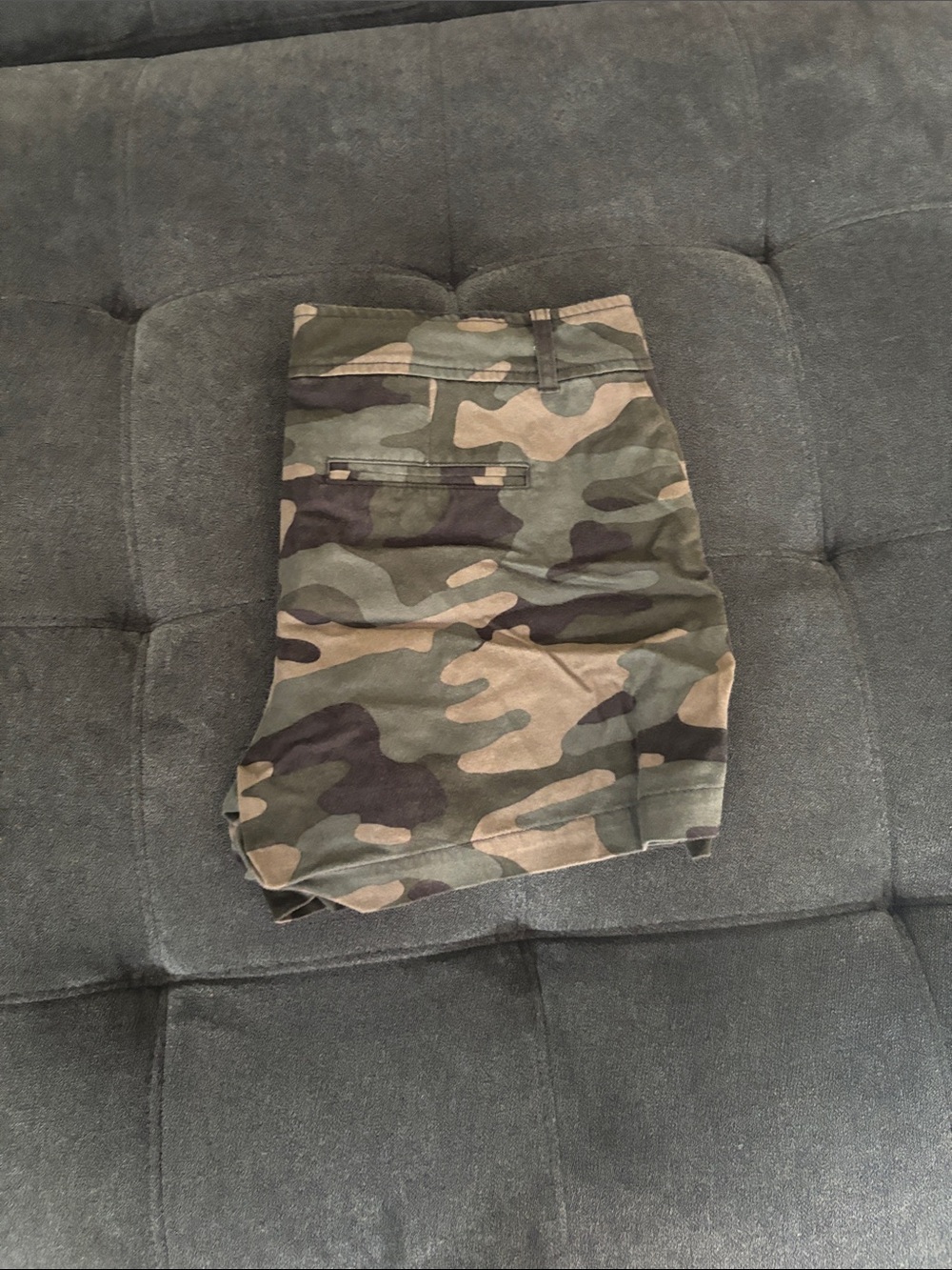 New York & Company Women's Camouflage Cargo Shorts — Olive & Tan - Picture 4 of 5